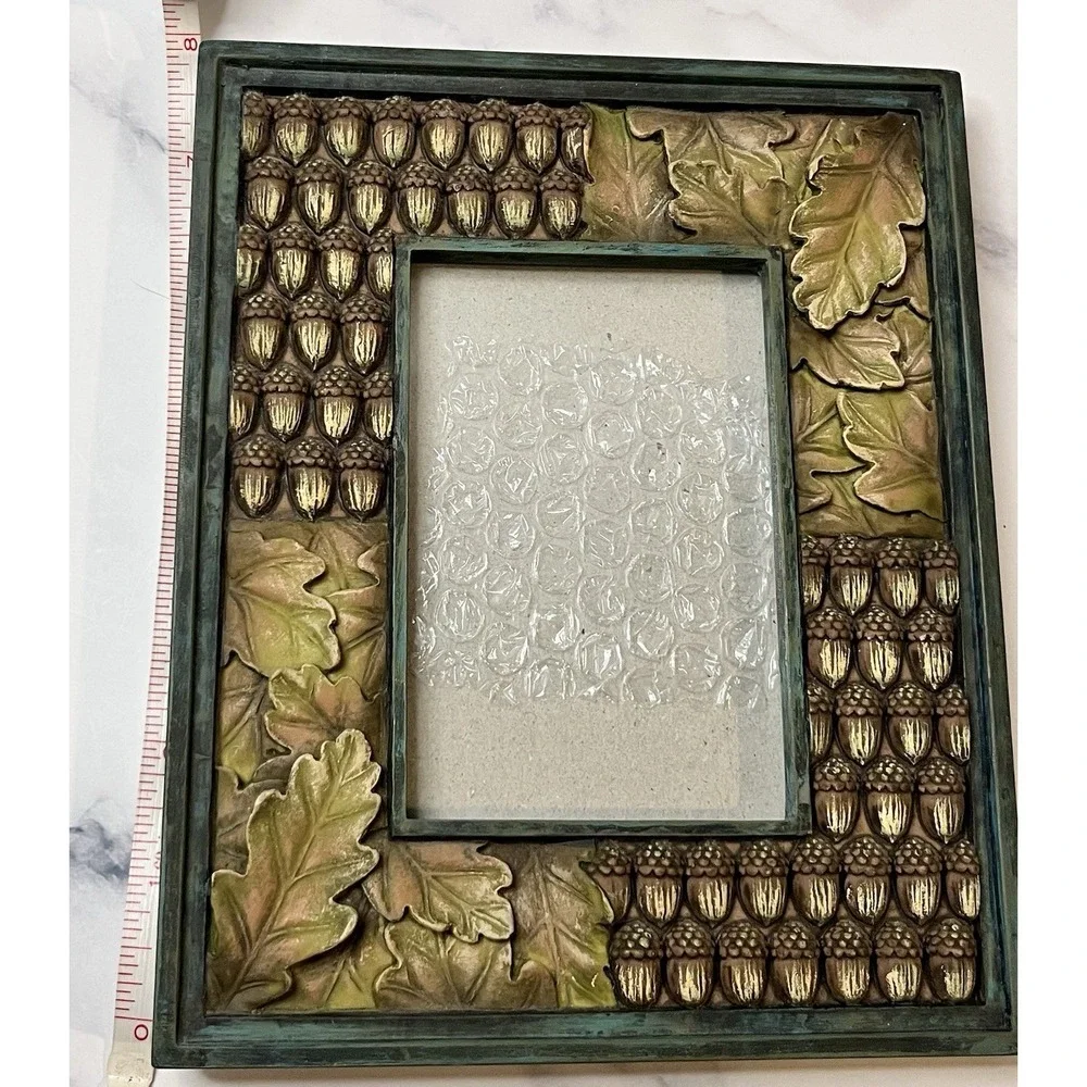 Vintage Parylite Acorn Picture Frame Holds 3.5